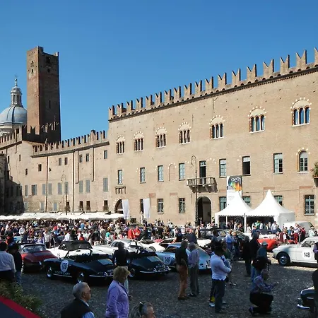 Palazzo Castiglioni Luxury Suite And Rooms-2