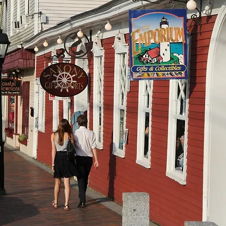 The Seaside Inn-3