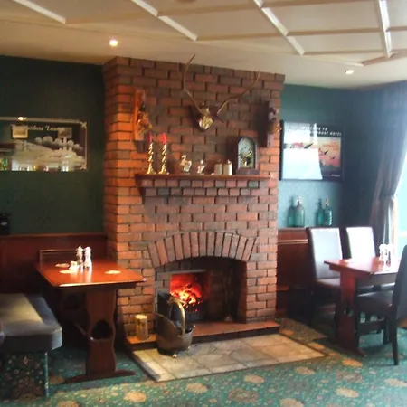 Halfway House Hotel-3