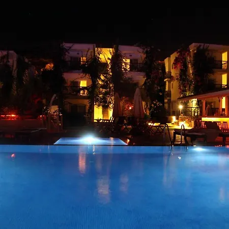 Sina Hotel (Adults Only)-3