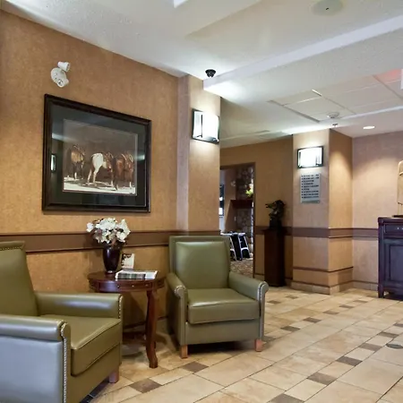 Days Inn & Suites By Wyndham Strathmore-2