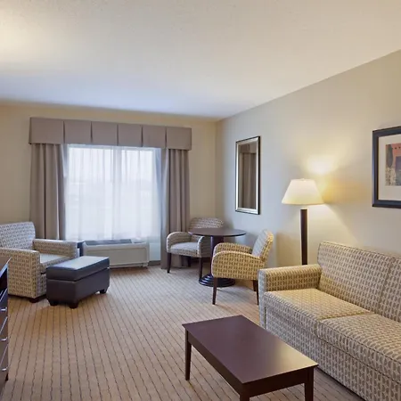 Holiday Inn Express & Suites Malone By Ihg-3