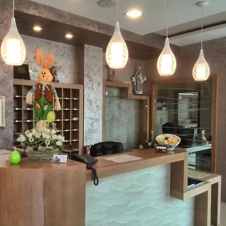 Hotel Rosabel-3