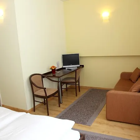 Hotel am Charlottenplatz-3