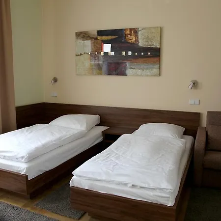 Hotel am Charlottenplatz-2