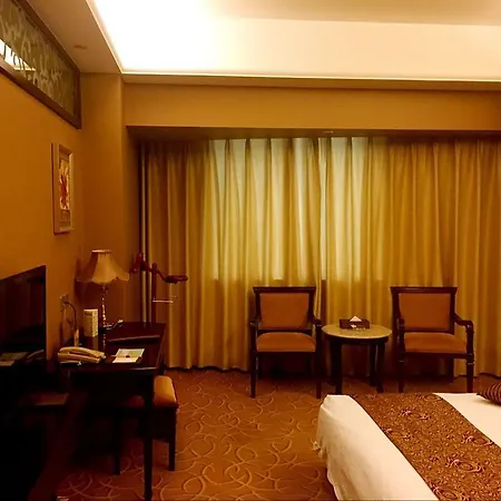 Green Land Hotel-2