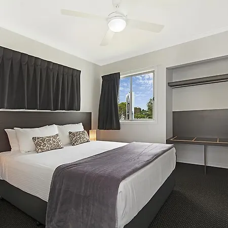 Cooroy Luxury Motel Apartments-3