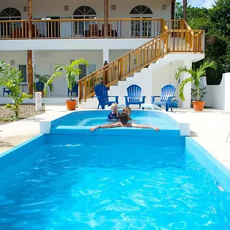 Cosmopolitan Guesthouse-3