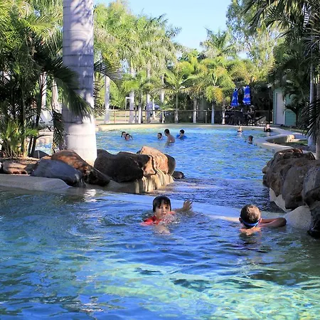 Aussie Outback Oasis Holiday Park-2