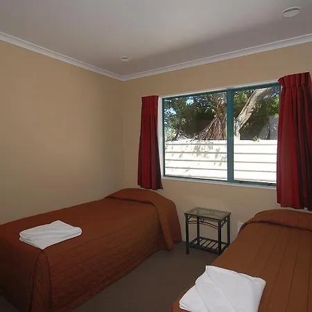 Discovery Motor Lodge-2