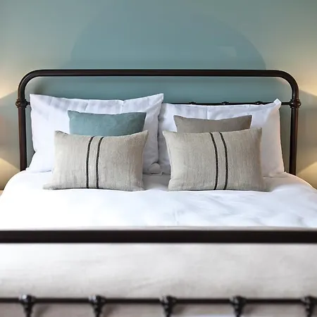 The Bath Arms Hotel-3