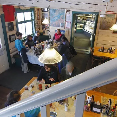 Talkeetna Roadhouse-3