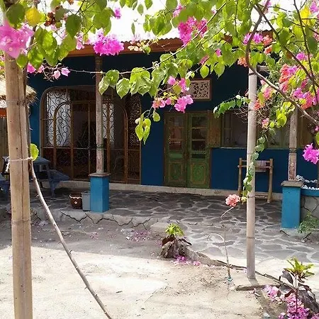 Elephant House And Bungalows Gili Air-3