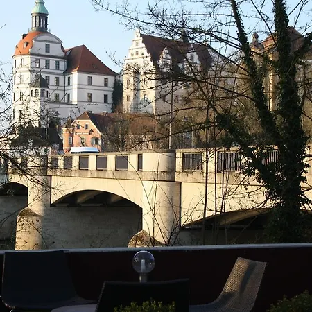 Hotel am Fluss-2