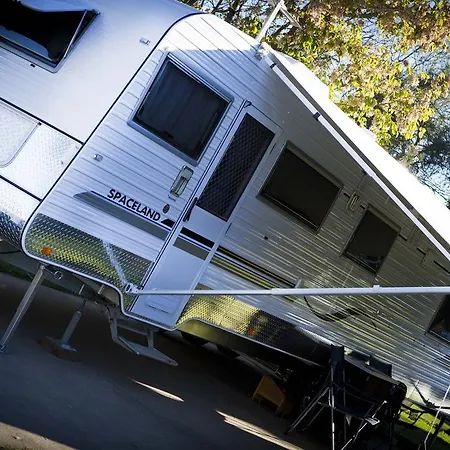 Strayleaves Caravan Park-2