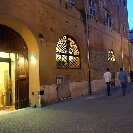 Casa Di Santa Francesca Romana A Ponte Rotto-3
