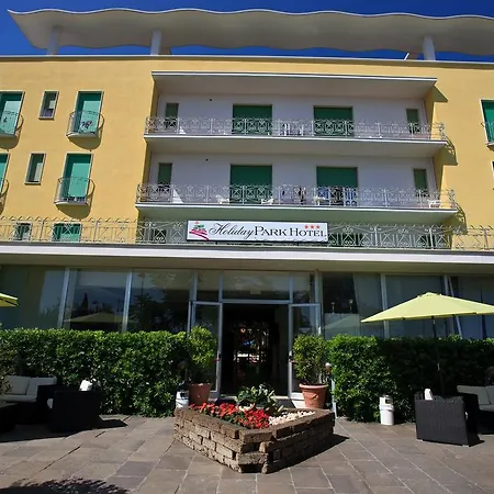 Hotel Holiday Park-3