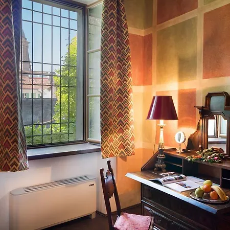 Palazzo Castiglioni Luxury Suite And Rooms-2