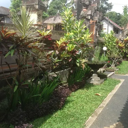 Suka'S House Bed & Breakfast-2