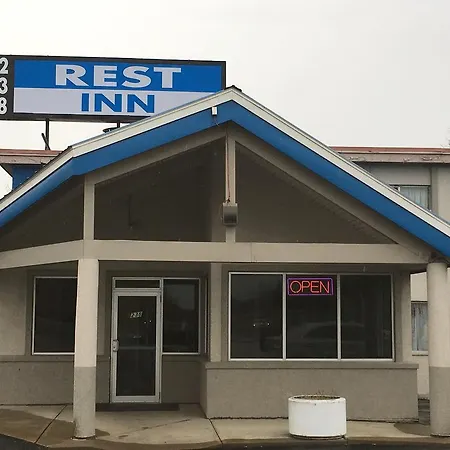 Utica Rest Inn-3