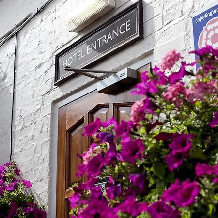 The Railway Tavern Hotel-2
