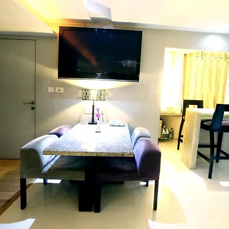 Peninsula Grand-2