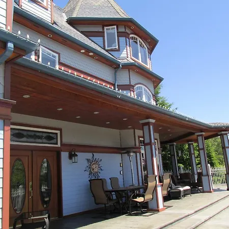 Mansion Inn Lake Stevens-3