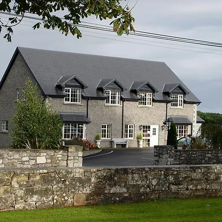 Michaeleen'S Manor B&B-3