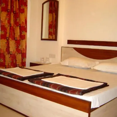 Hotel Royal Inn-2