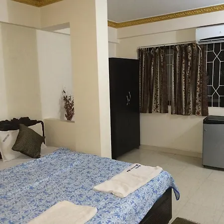 Roundcube Guest House-3