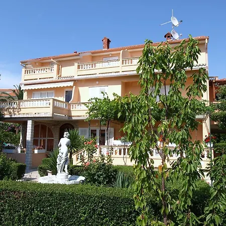 Guest House Sandra-2