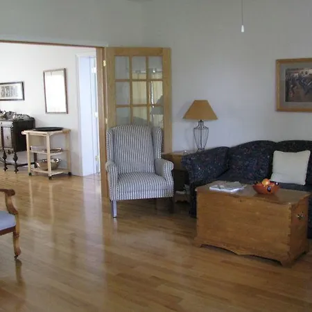 Tulloch Inn-2