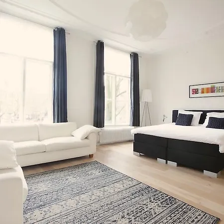 Mokum Suites-2
