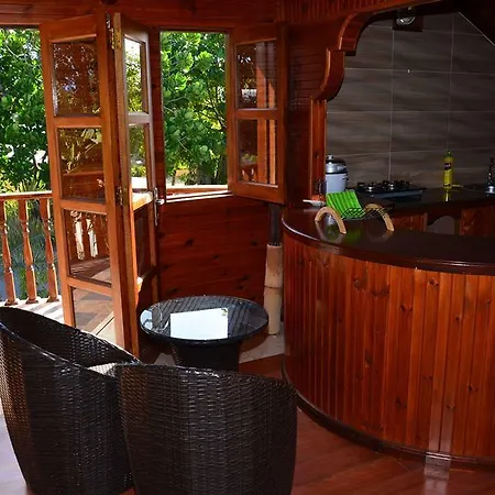 Belle Amie Self Catering-3