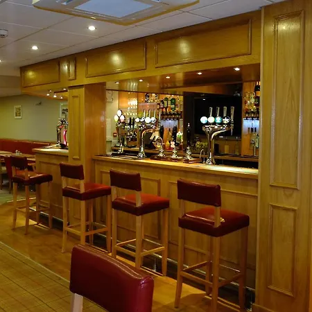 The Golden Lion Hotel-3