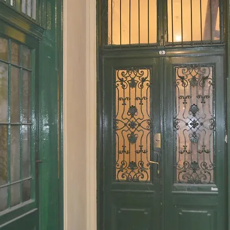 Synagogue View Guest House-3