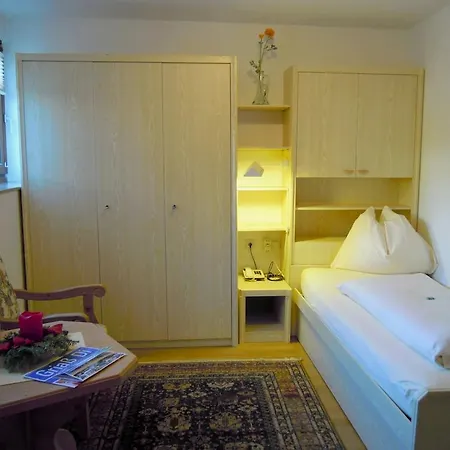 Hotel Garni Alpenland-3
