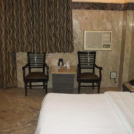 Hotel Maank-2