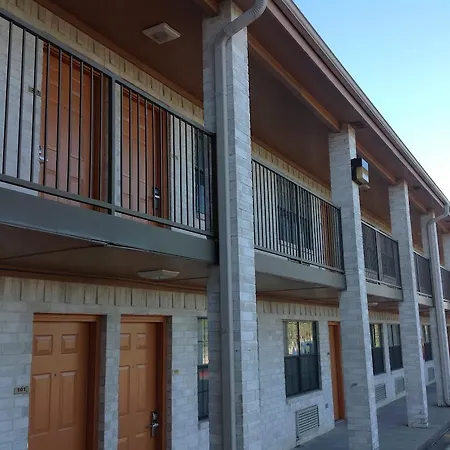 Heritage Inn Grand Prairie-3