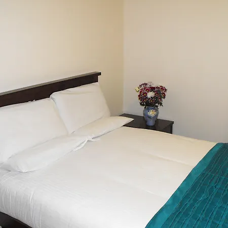 Hazelbrook Lodge-3