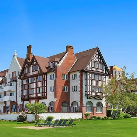 Montauk Manor-2