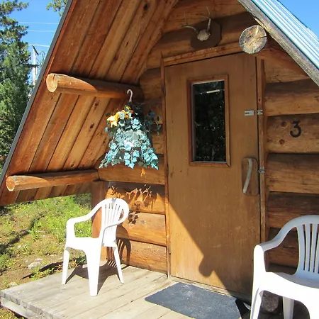 Blue River Campgrounds & Cabin-Public Washroom-3