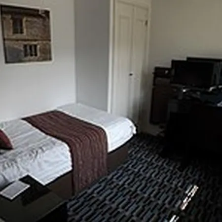 The Upper Reaches-3