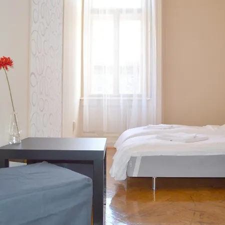 Synagogue Central Guest House-3