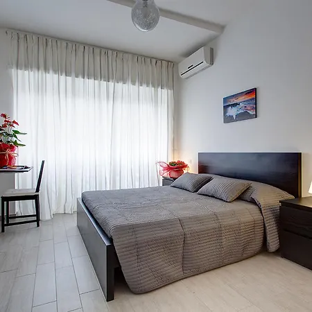 Elements Guest House Roma-3