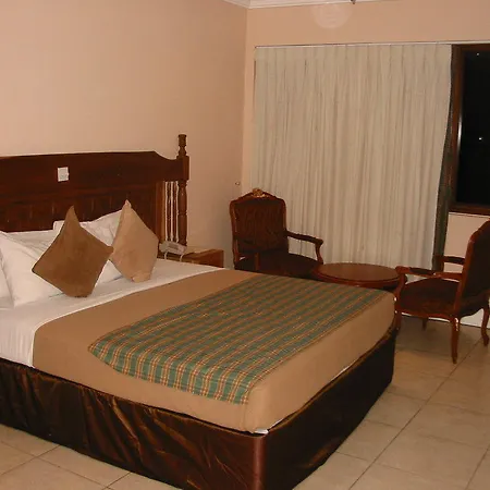 Highgate Hotel-2