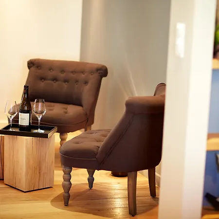 Les Chambres De L'Oustalet, Chambres D'Hotes Et Restaurant Etoile-3