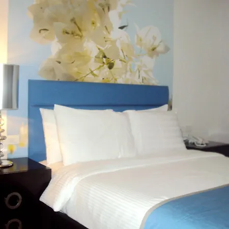 Queen Margarette Hotel Downtown-2