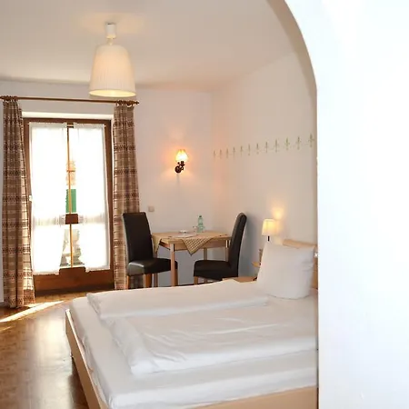 Bayersoier Hof-3
