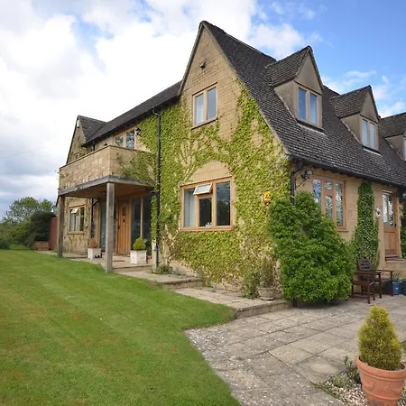Woodland Guesthouse-3